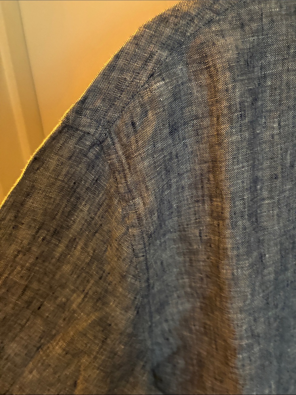 Quince Men's Blue Linen Blend Casual Button-Down Shirt - Picture 4 of 5